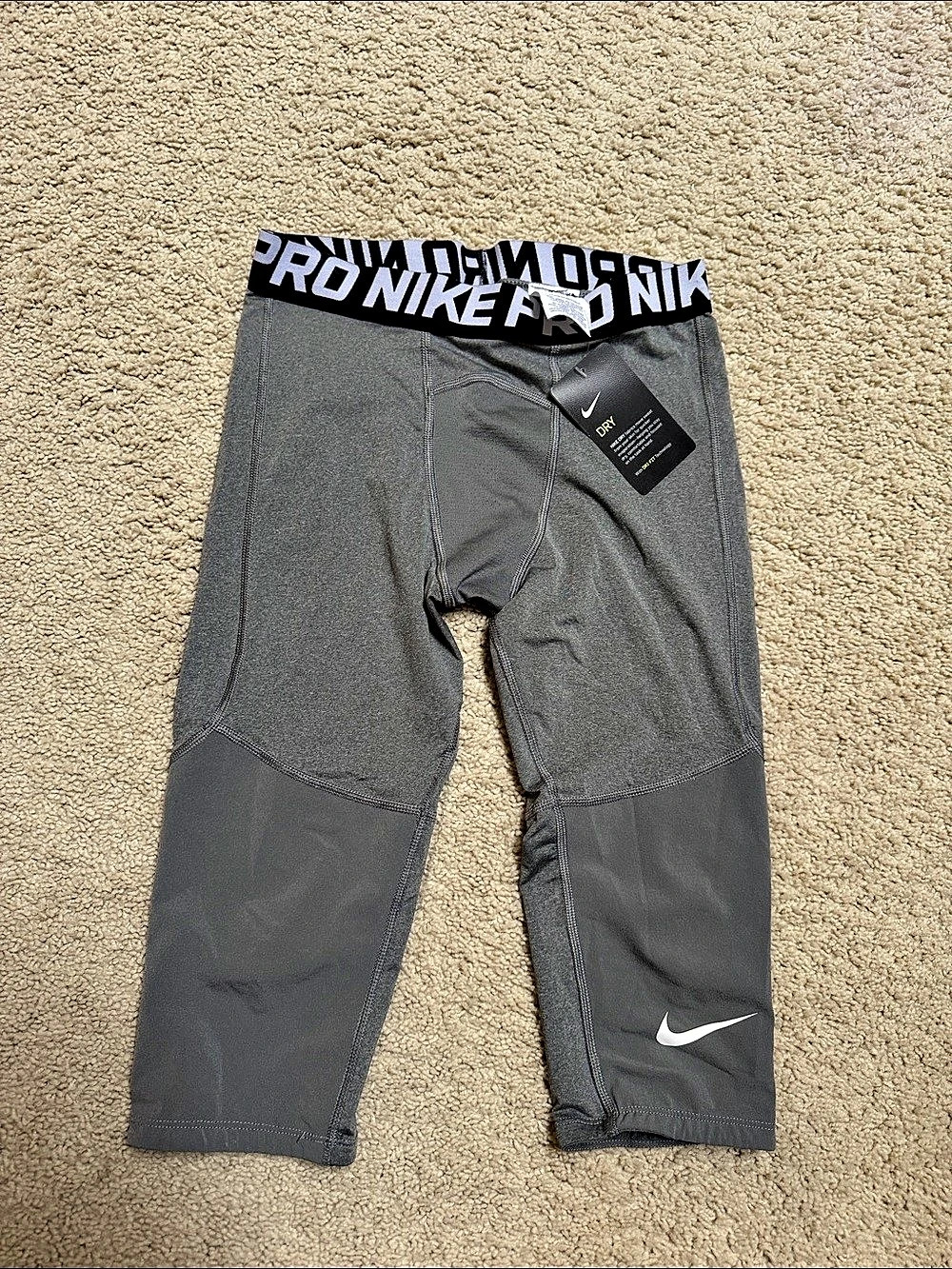 Nike Pro Hyperstrong 3/4 Padded Compression Tights Gray